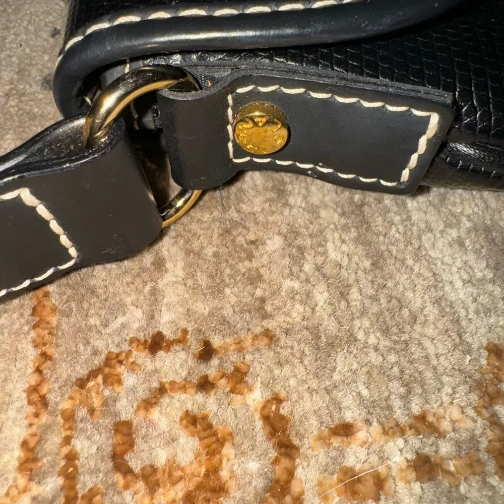 BEAUTIFUL LANCEL ELSA BLACK LEATHER CROSSBODY